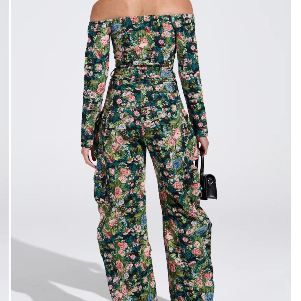 Shop Akira Coolest in the room Tapestry Jumpsuit - Picture 8 of 12